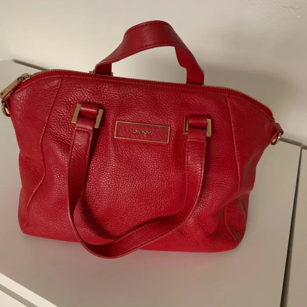 Vintage DKNY 100% leather red bag with strap